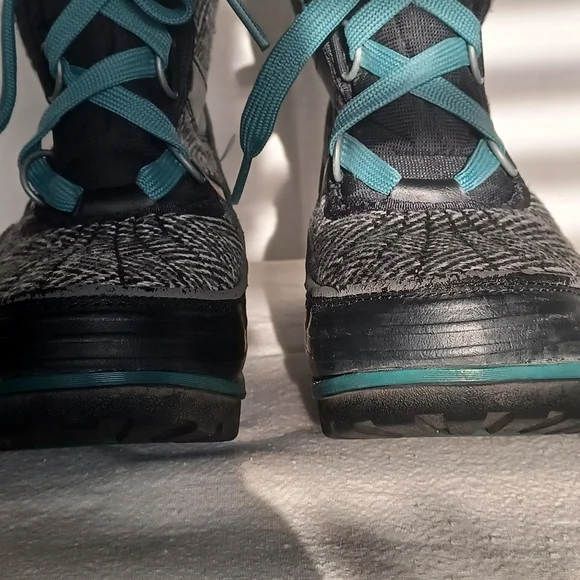 Sorel Women's Black/white and Teal Lace-Up Winter Boots. Sz 7. - Picture 2 of 10